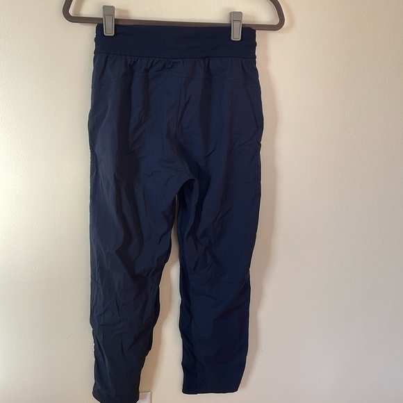 Lululemon Beyond the Studio Crop - Picture 2 of 5